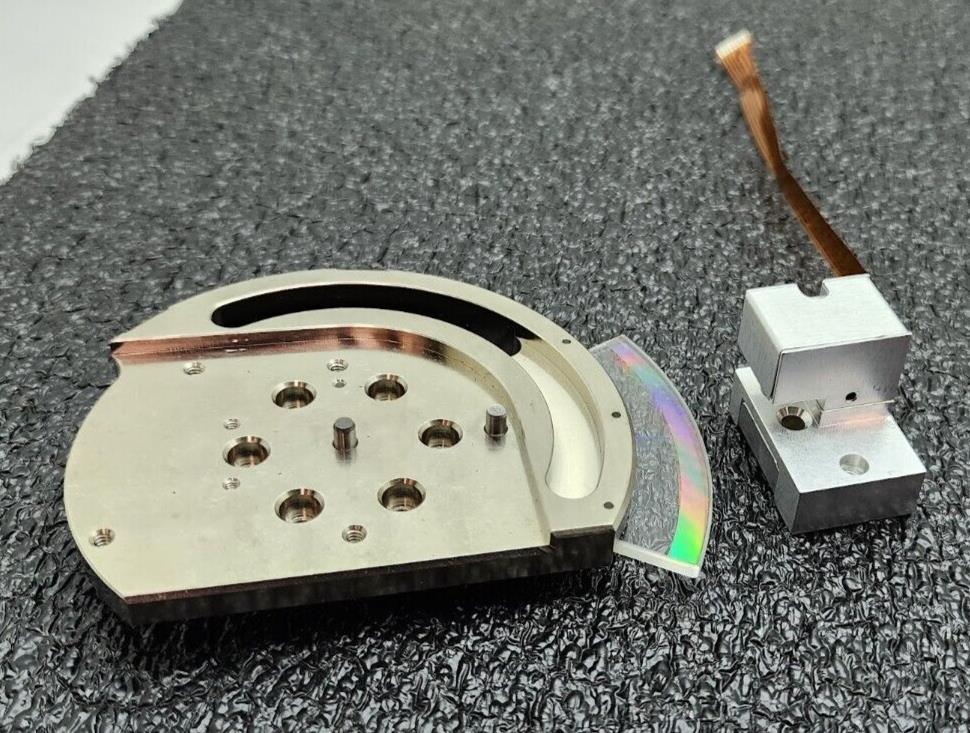 Micro E G1600 Ultra Incremental Rotary Glass Encoder 0.94nrad Resolution Analog