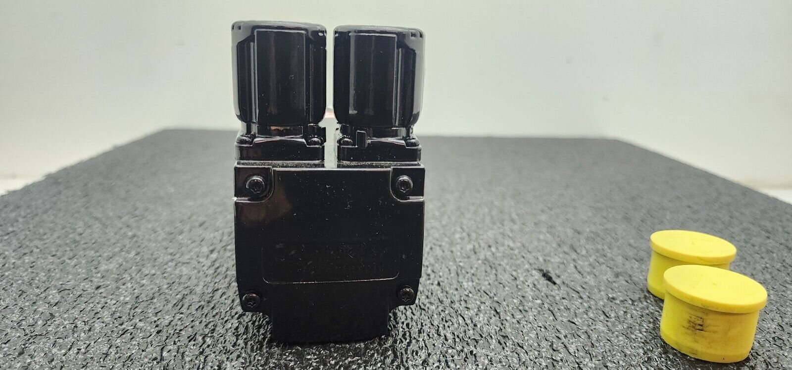 Schneider Electric SH30552P01A2000 AC Servo Motor 8000rpm