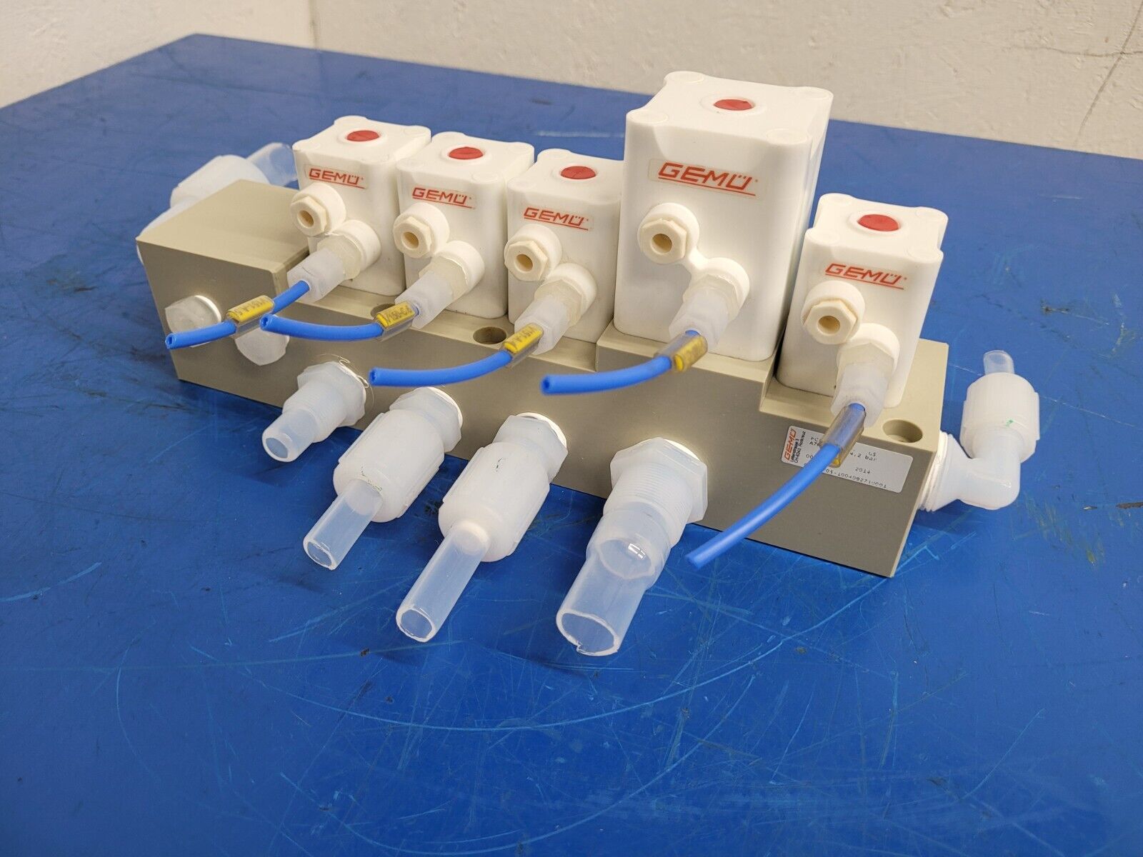 Gemu 5 Valve Diaphragm Shutoff Manifold Valve Air Open Spring Close PN4 PP "C"