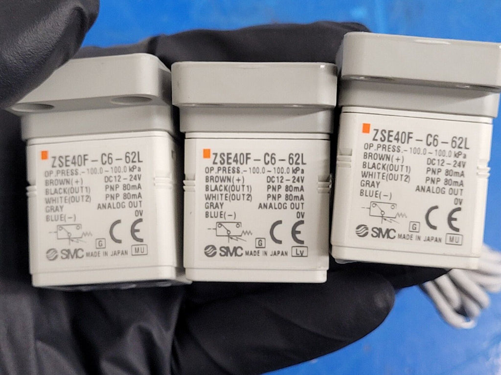 Lot of 4x SMC ZSE40F-C6-62L Digital Pressure Switch PNP -100~100kPa ISE40A-C-T