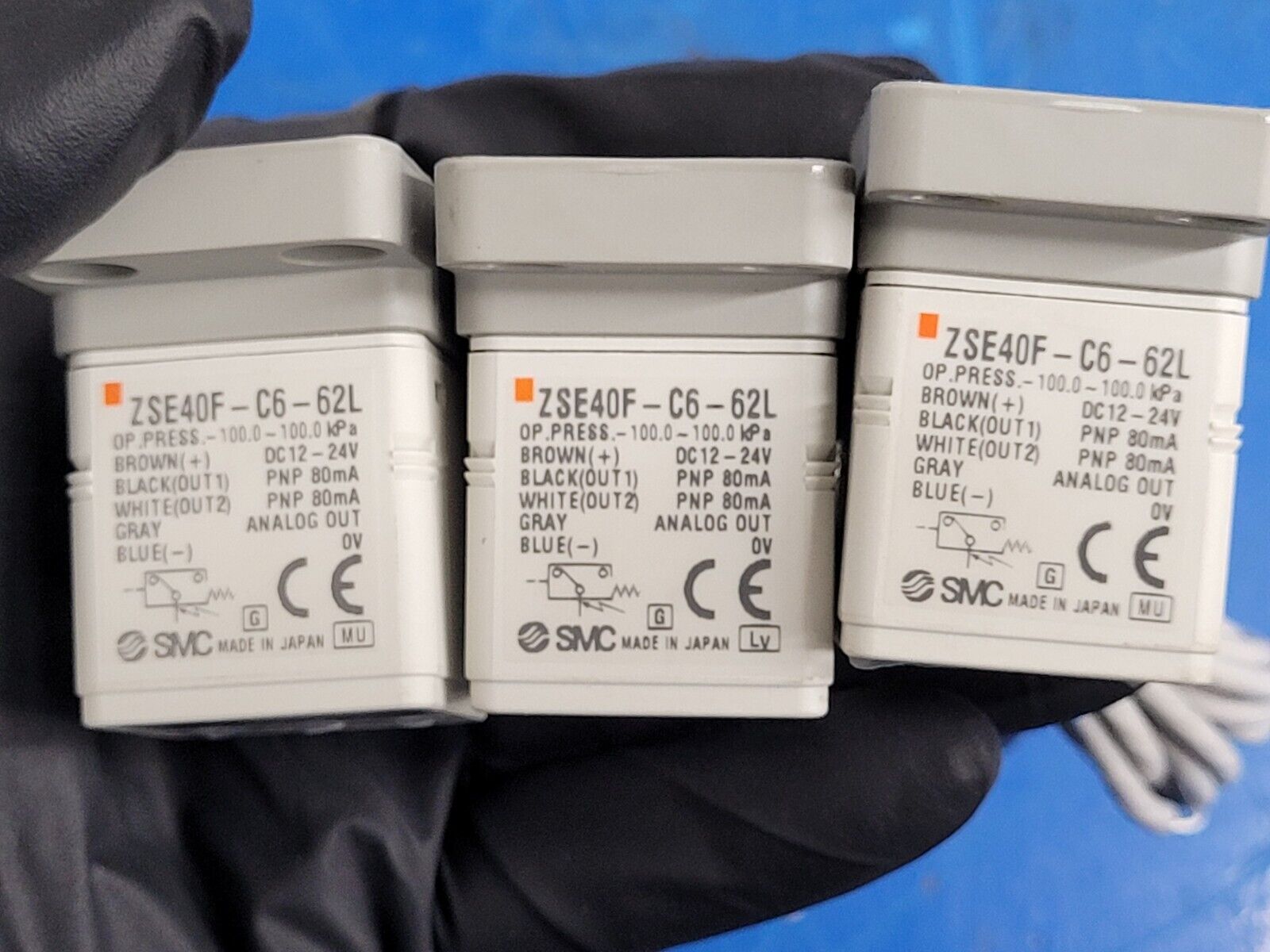 Lot of 4x SMC ZSE40F-C6-62L Digital Pressure Switch PNP -100~100kPa ISE40A-C-T