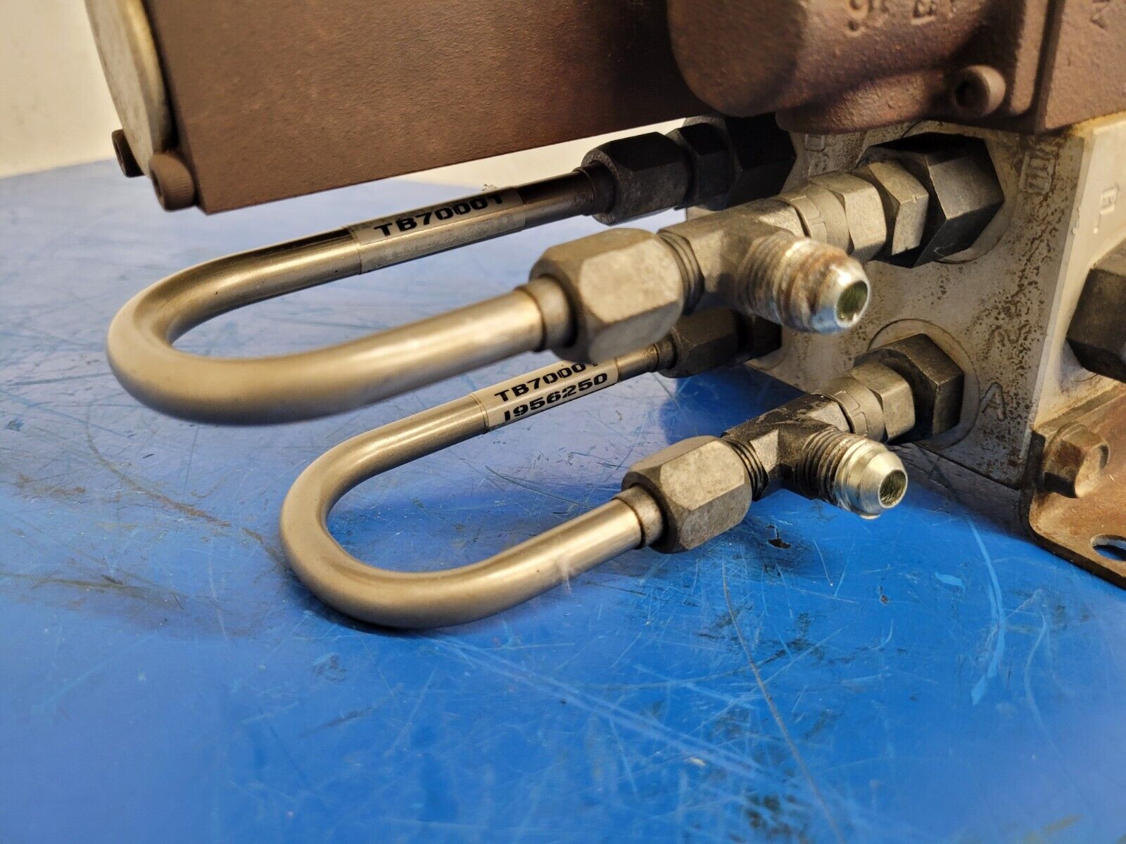 PARKER Hydraulic Proportional ISO Valve D1FHE80HCNEK0030X6114 12VDC + Override H