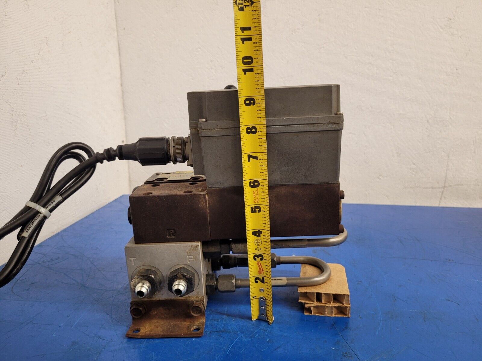 PARKER Hydraulic Proportional ISO Valve D1FHE80HCNEK0030X6114 12VDC + Override H