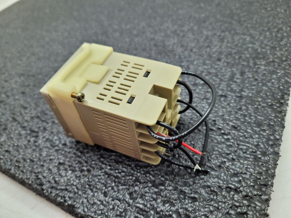 Omron H5CR-S Timer Digital Relay 12-24VDC Working Pull