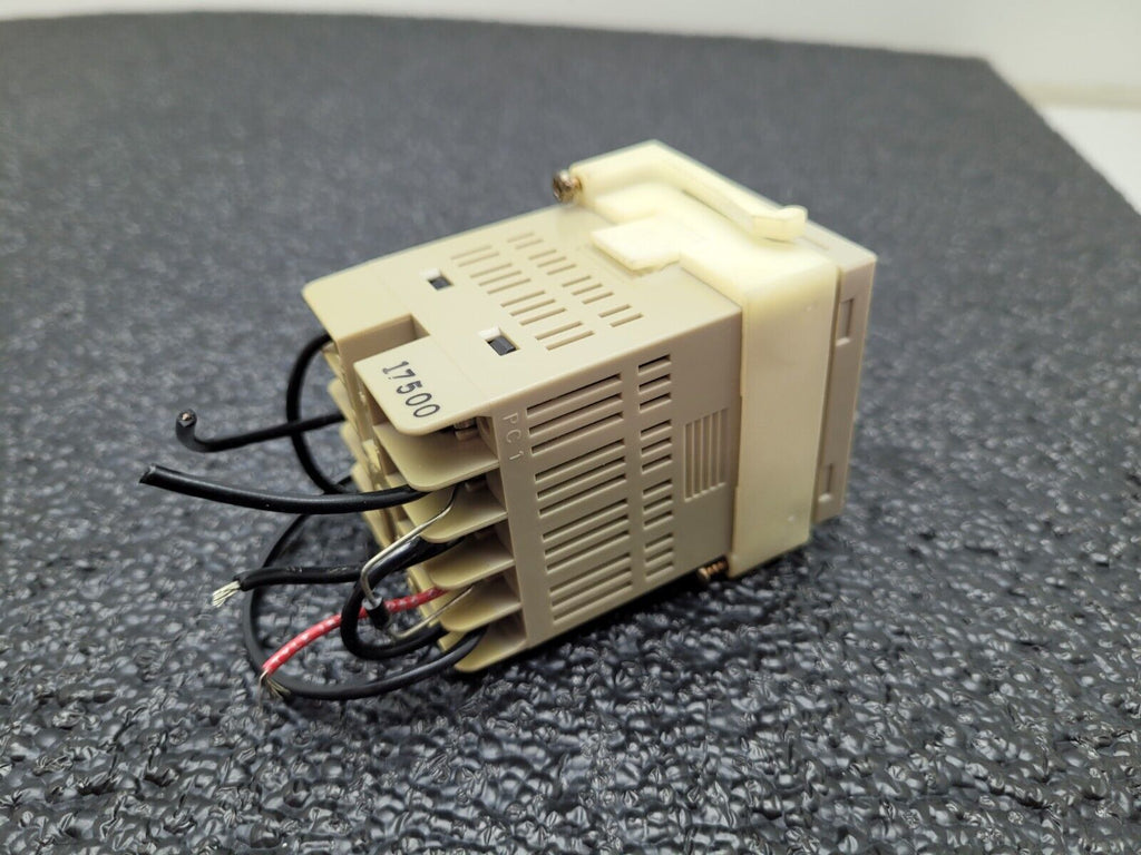 Omron H5CR-S Timer Digital Relay 12-24VDC Working Pull