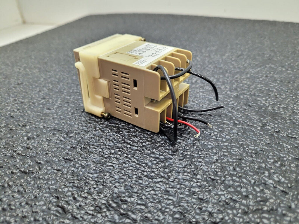 Omron H5CR-S Timer Digital Relay 12-24VDC Working Pull