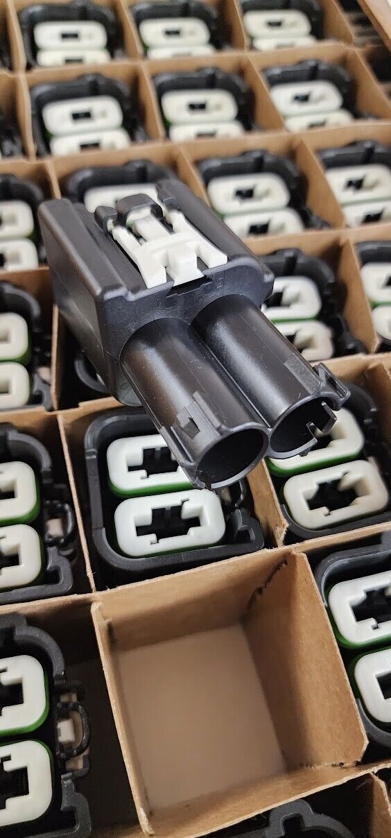 Aptiv Delphi Automotive Power Connector 2 Way POWERPACK LV1000 Case of 192