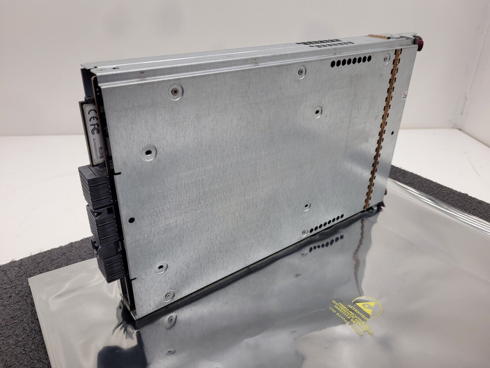 Dot Hill FRUTC05-01 12Gb SAS FC Disk Array Controller Module 81-00000078-00-03 B