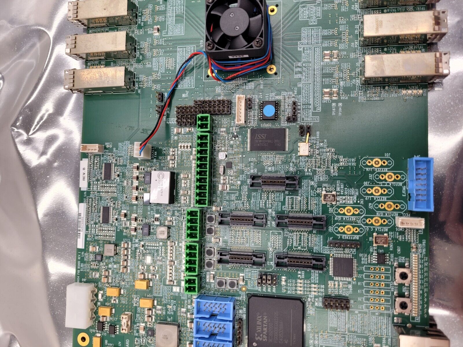 Microchip Technology PM8054 SXP 36x12G SAS Expander Developement Board