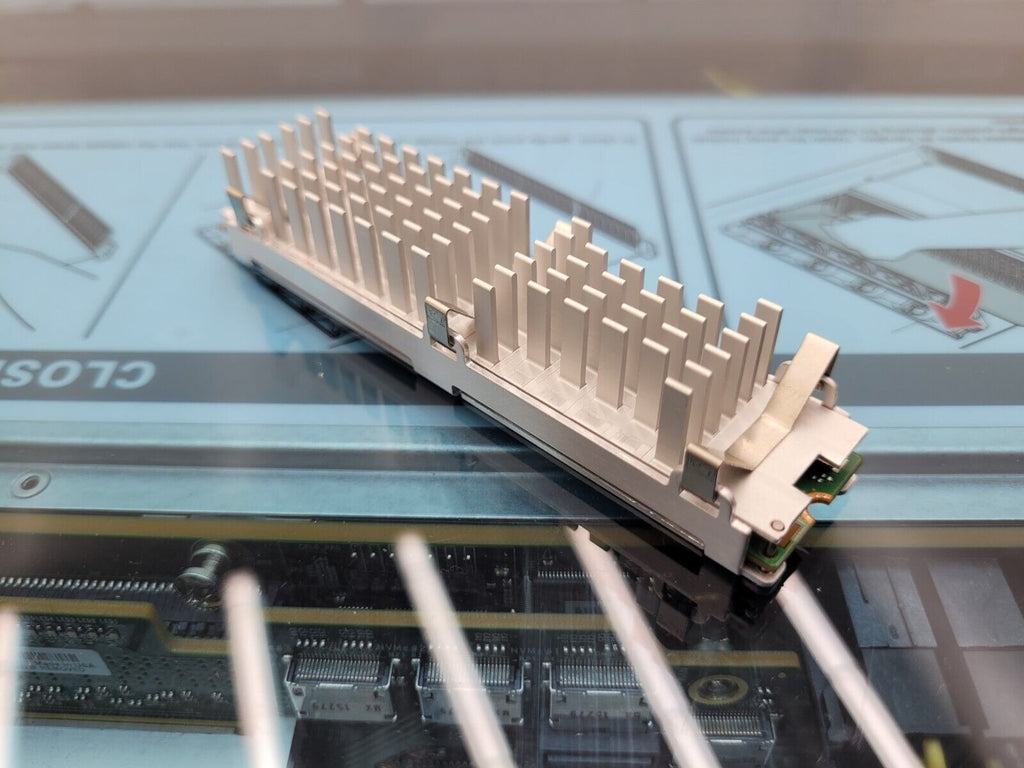 NetApp X3311A 1TB M.2 NVMe Flash Module 111-03066 Working Pull