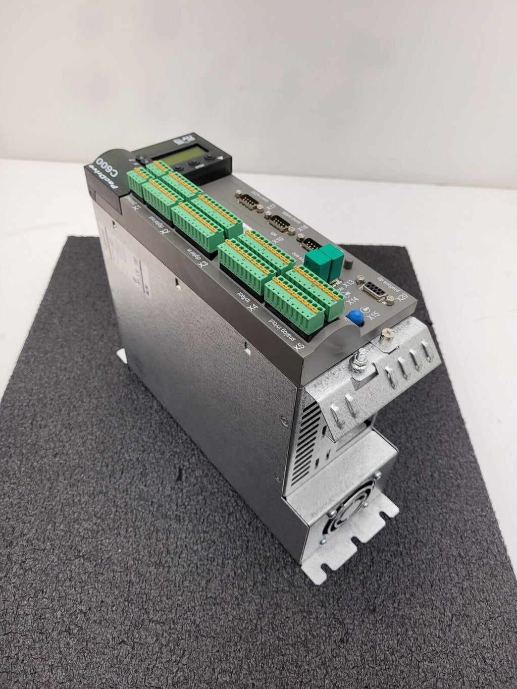 Schneider Electric ELAU PacDrive C600 C600/10/1/1/1/10 VCA09AAAA0AA00 NOS