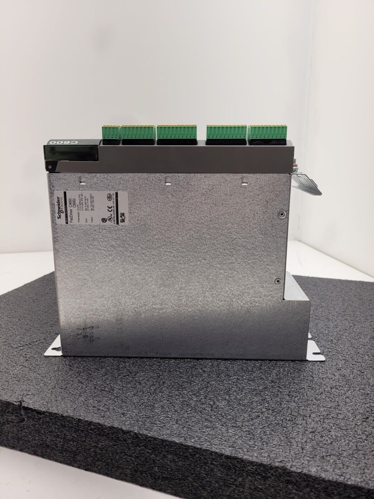 Schneider Electric ELAU PacDrive C600 C600/10/1/1/1/10 VCA09AAAA0AA00 NOS