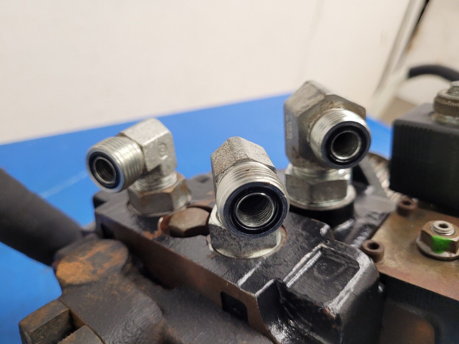 Poclain Hydraulics B47581S 3x Hydraulic Pump Stack CCW Rotation Unit F
