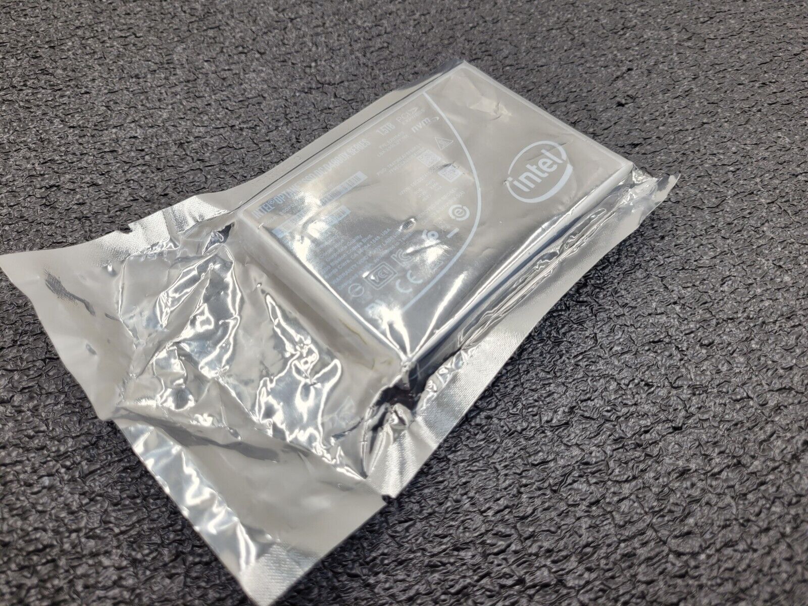 Intel Optane DC D4800X 1.5TB NVMe PCIe 3.0 2.5in SSD DELL EMC SSDPD21K015TA NEW