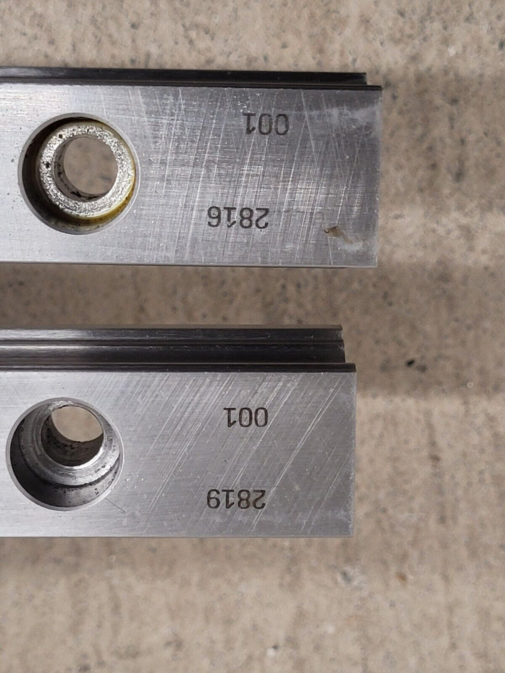 Bosch Rexroth Linear Rail Guide Block 4x 7210 Rails 4x Blocks R162471420 Size 30