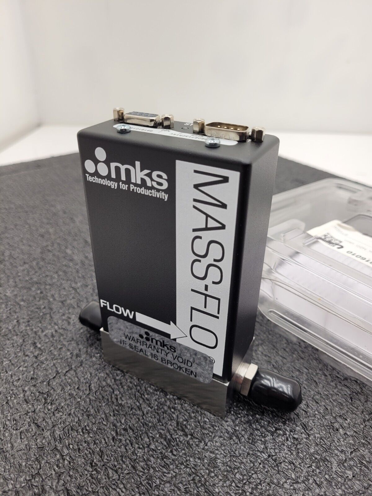 MKS 1179B02713CR14V Mass-Flo Mass Flow Controller 1000SCCM N20 Working Pull