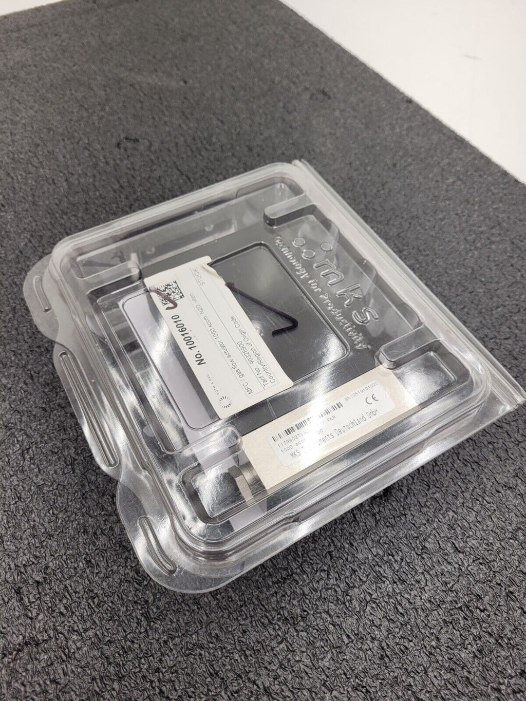 MKS 1179B02713CR14V Mass-Flo Mass Flow Controller 1000SCCM N20 Working Pull