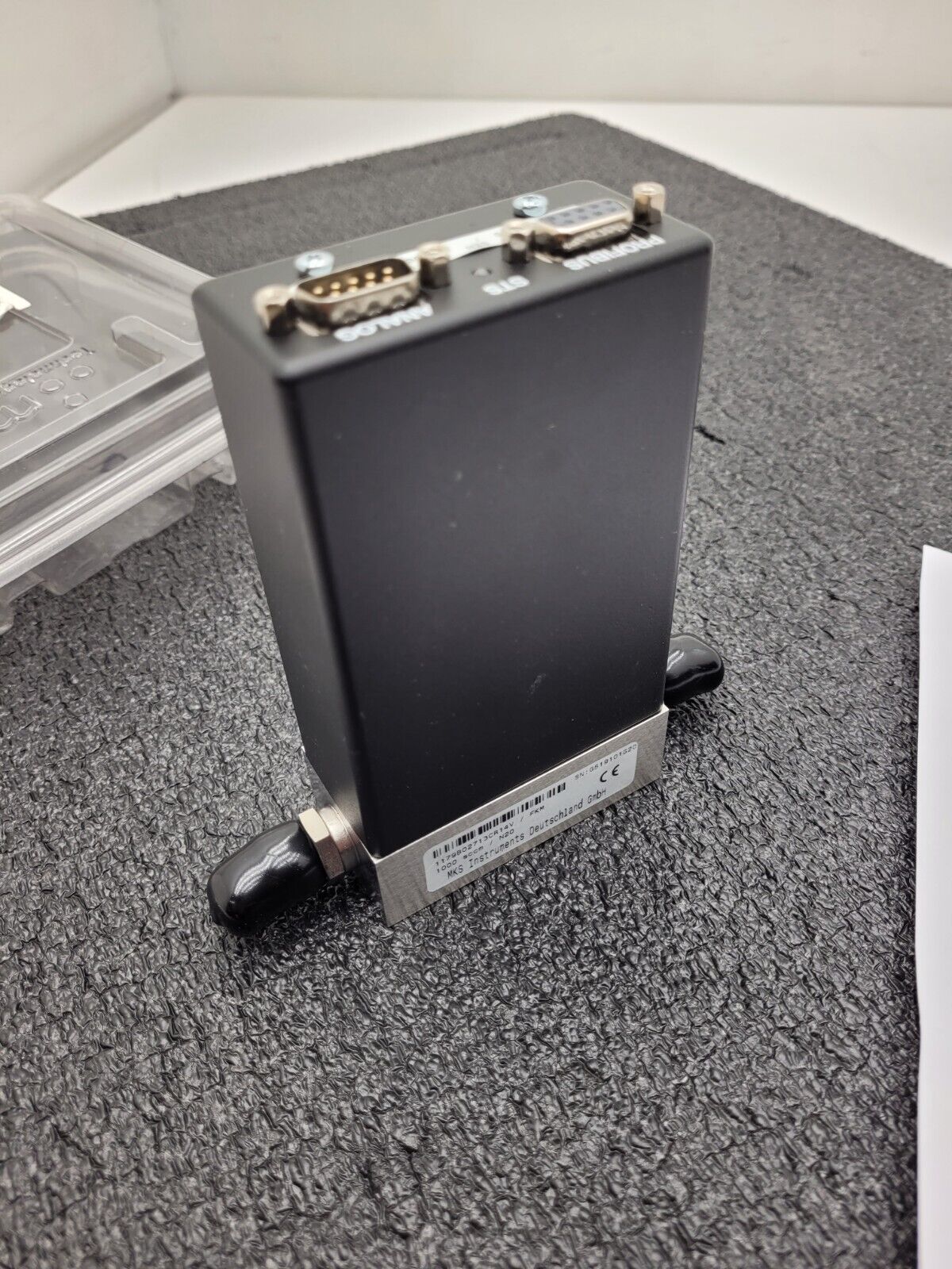 MKS 1179B02713CR14V Mass-Flo Mass Flow Controller 1000SCCM N20 Working Pull