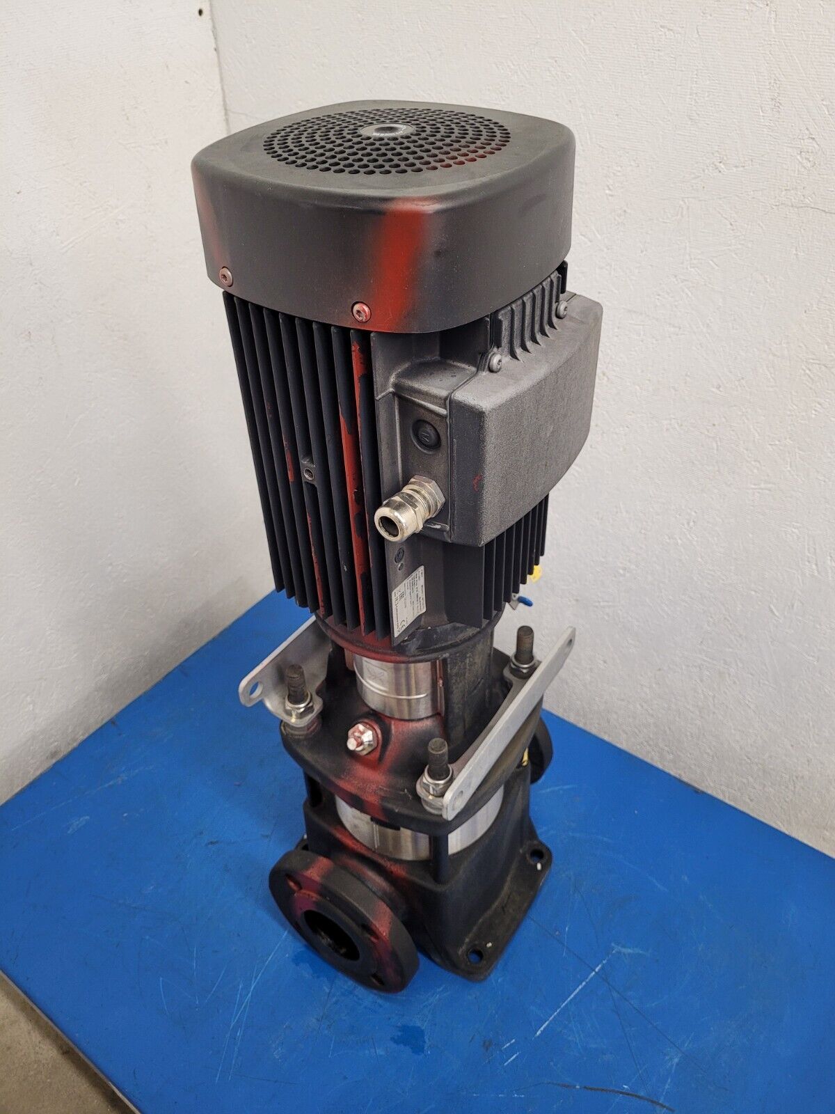 Grudfos CR15-2X-F-A-E-HQQE Never Used 3kW Virtical Multistage Centrifugal Pump