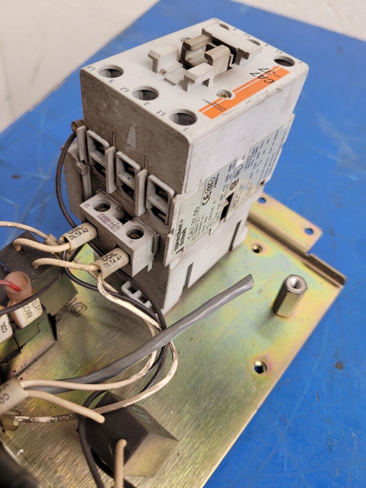 2005 Haas CNC VF-2SS Fuse Breaker Contactor Control 4075H Intact Working Tested