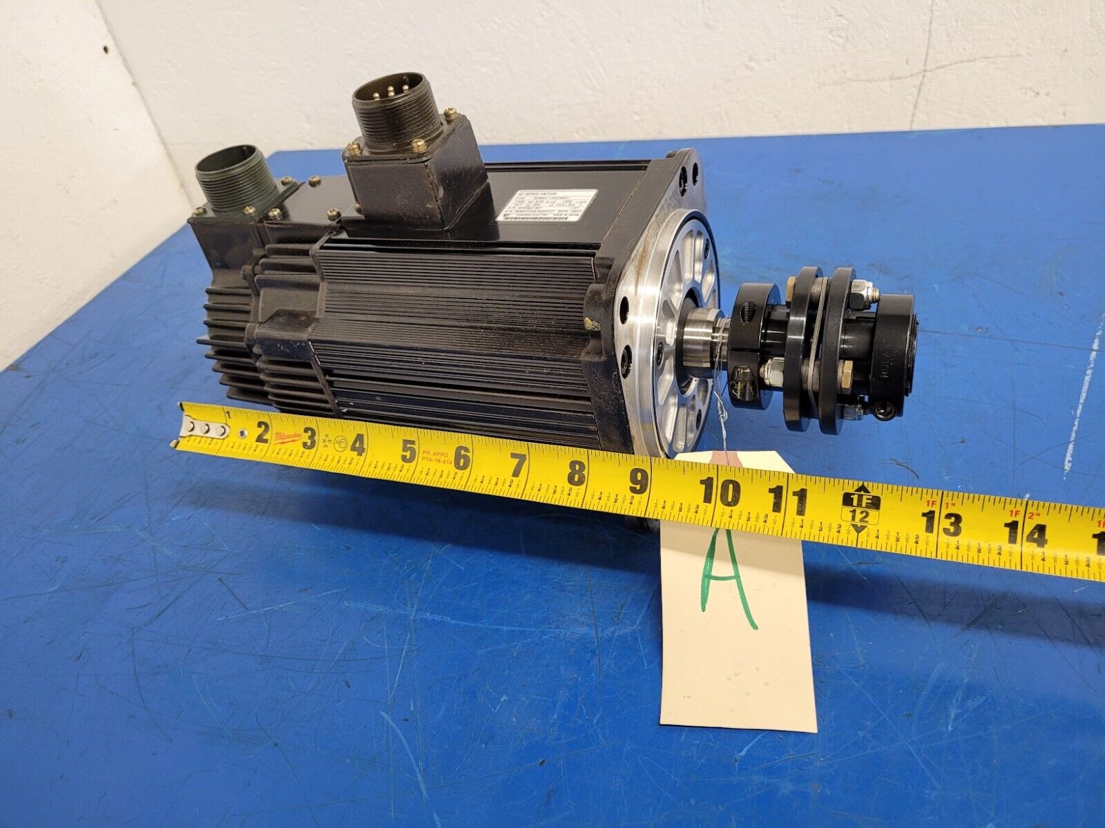 2005 Hass YASKAWA SGMG-13A2ABC AC Brushless Servo Motor 200V w/ Brake A