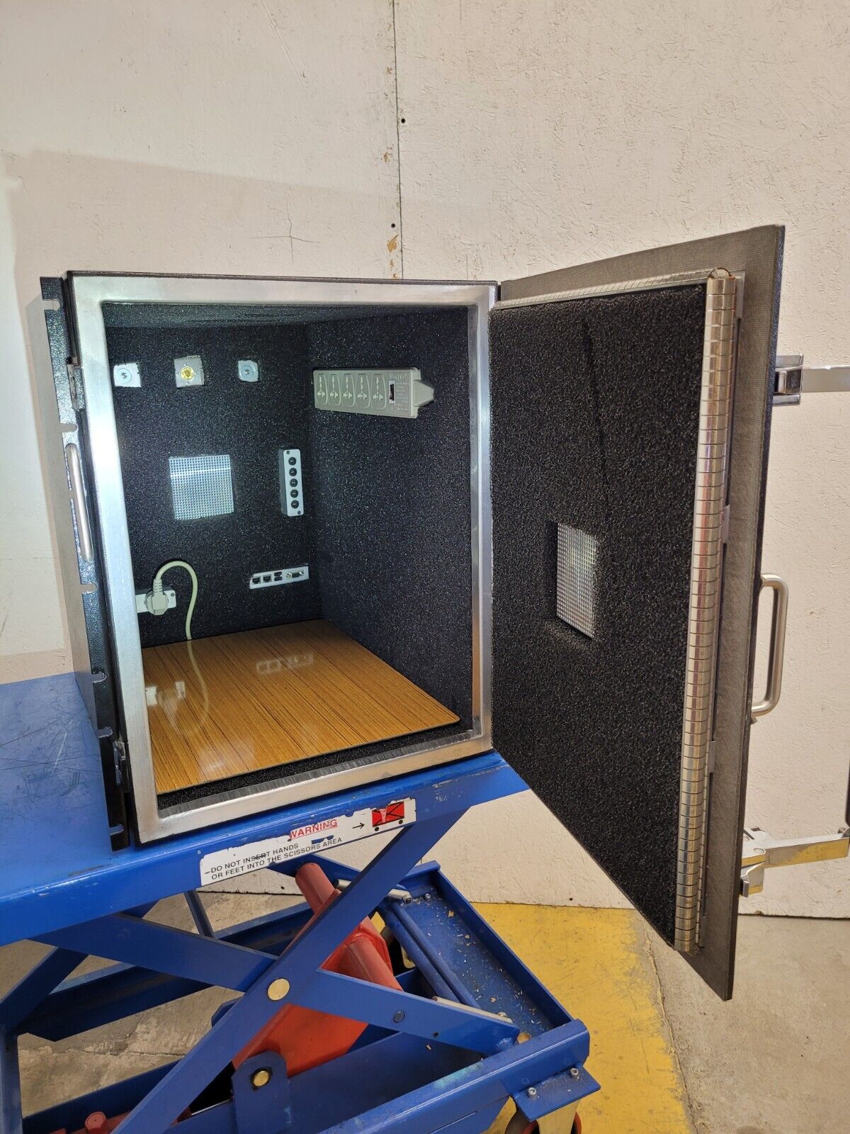 RF Electronics Rack Mount Shield Test Box HDRF-2260 Bluetooth RFID 3G LTE 5G FR1