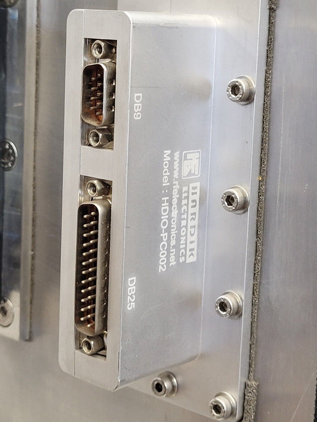 RF Electronics Rack Mount Shield Test Box HDRF-2260 Bluetooth RFID 3G LTE 5G FR1