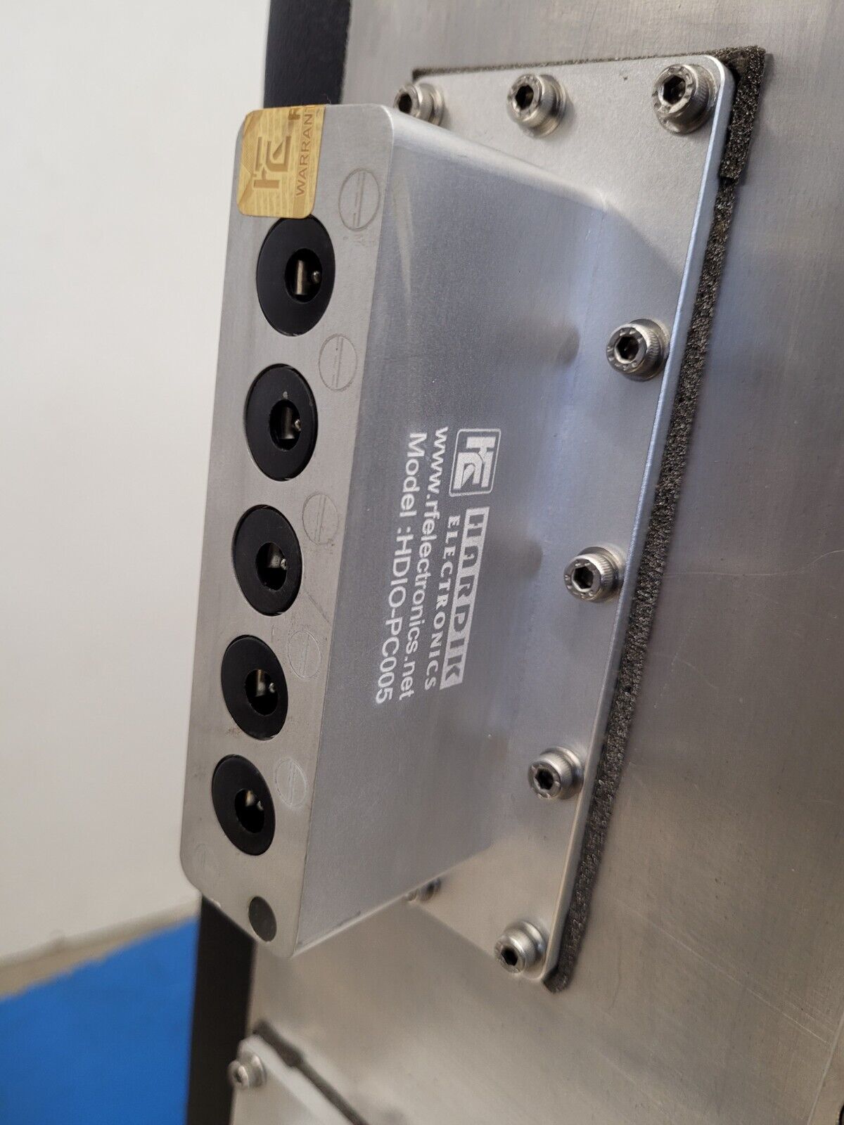 RF Electronics Rack Mount Shield Test Box HDRF-2260 Bluetooth RFID 3G LTE 5G FR1