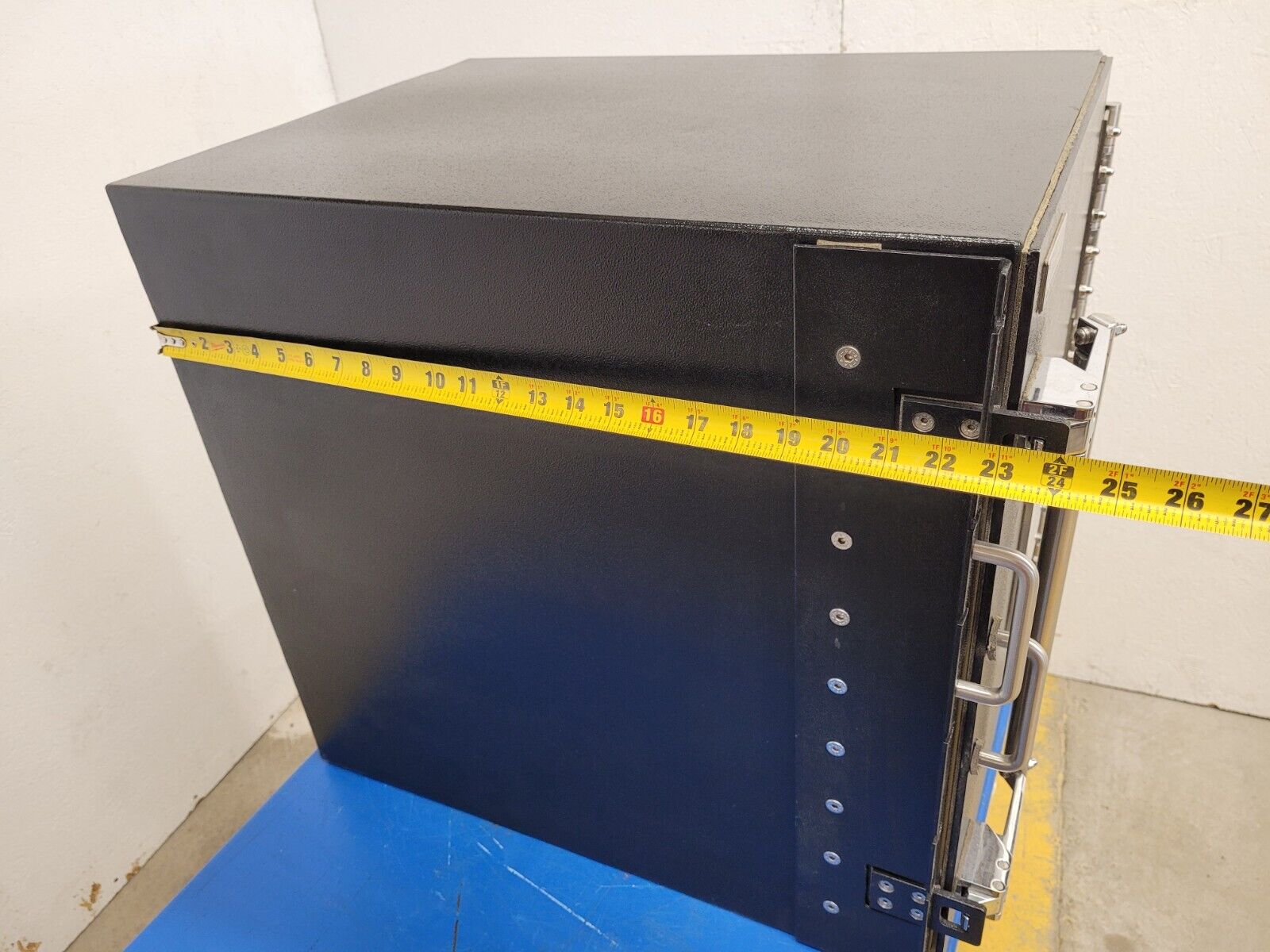 RF Electronics Rack Mount Shield Test Box HDRF-2260 Bluetooth RFID 3G LTE 5G FR1