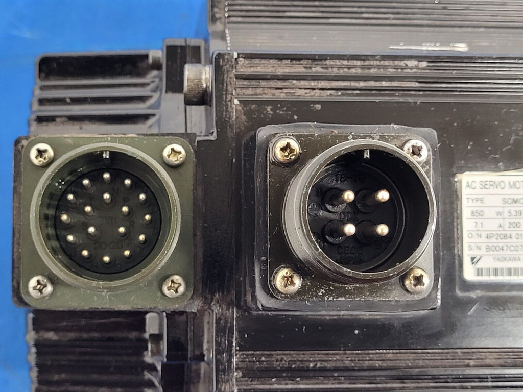 HAAS AC Servo Motor YASKAWA SGMG-09A2AB 2005 VF-2SS Working Pull Unit C