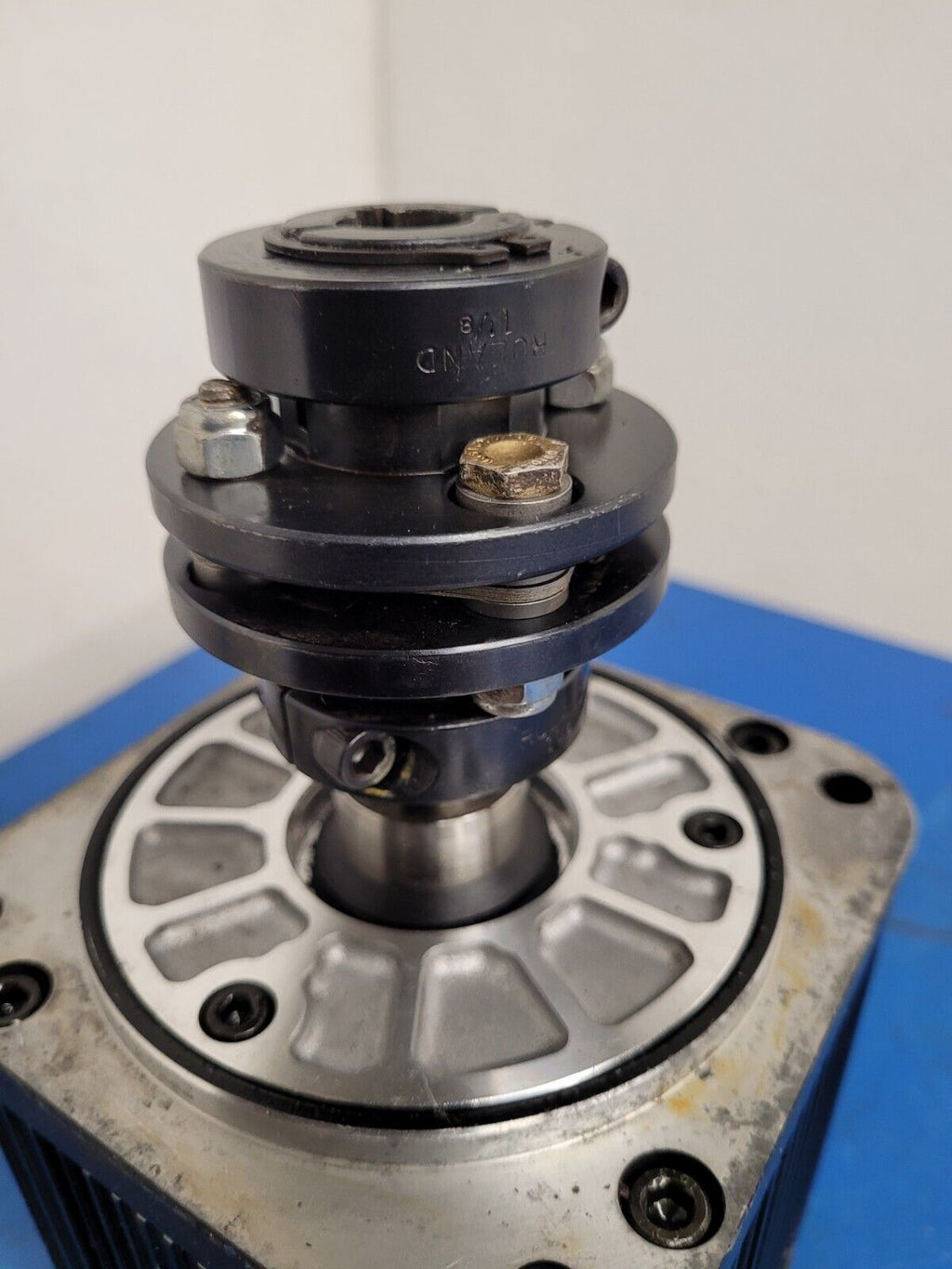 HAAS AC Servo Motor YASKAWA SGMG-09A2AB 2005 VF-2SS Working Pull Unit C