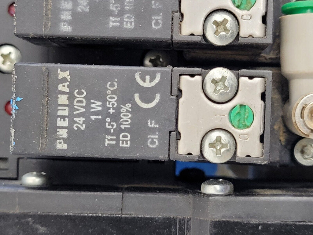 Pneumax Pneumatic Solenoid Manifold 2400.04.01 24VDC 145 PSI N338.ROE-8 Valves B