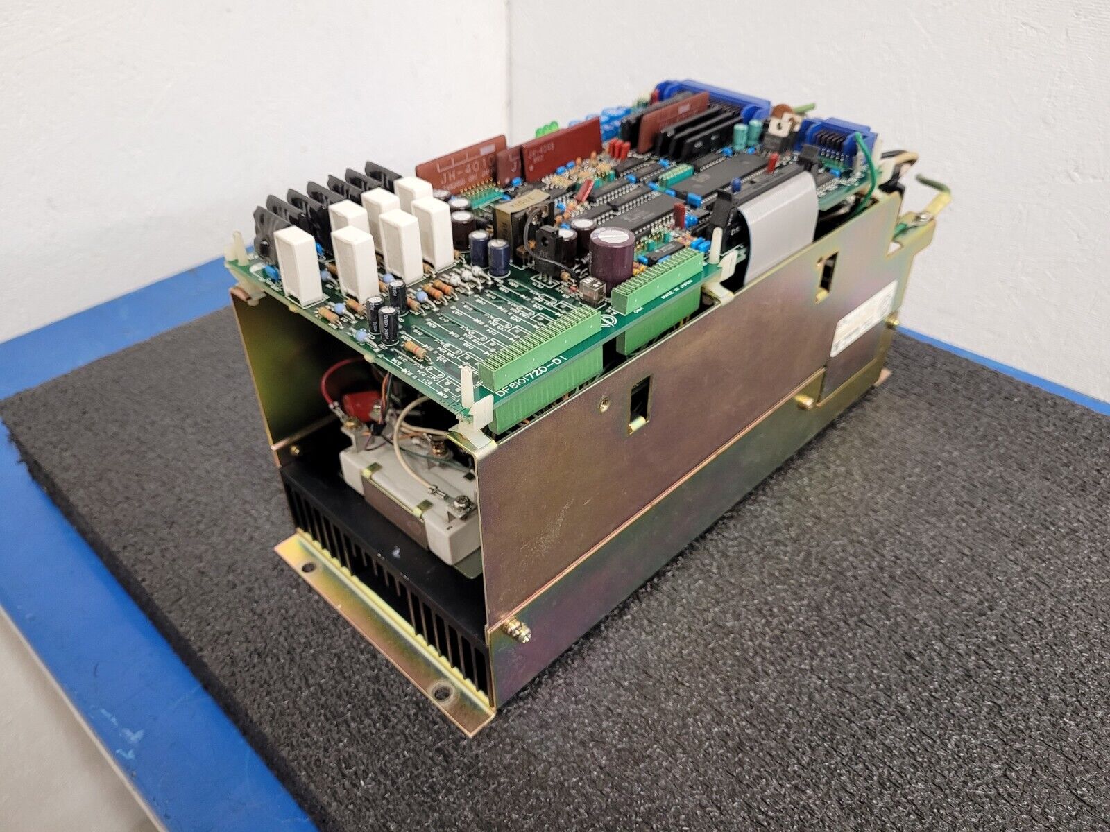 YASKAWA CACR-SR 05BB1BF Servo Motor Controller CACRSR05BB1BF Overnight Avail