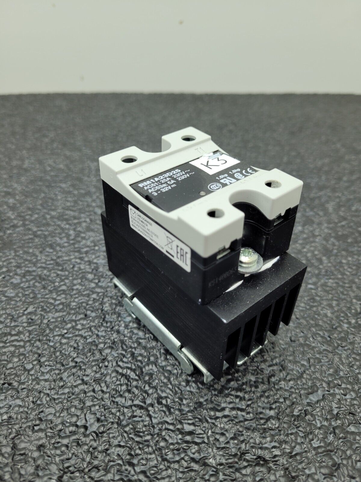Carlo Gavazzi RM1A23D25 Solid State Relay 230VAC 3-32VDC Cntl +Heat Sink 1.5HP
