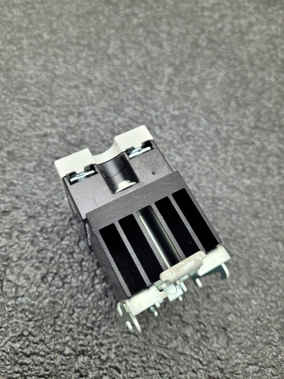 Carlo Gavazzi RM1A23D25 Solid State Relay 230VAC 3-32VDC Cntl +Heat Sink 1.5HP