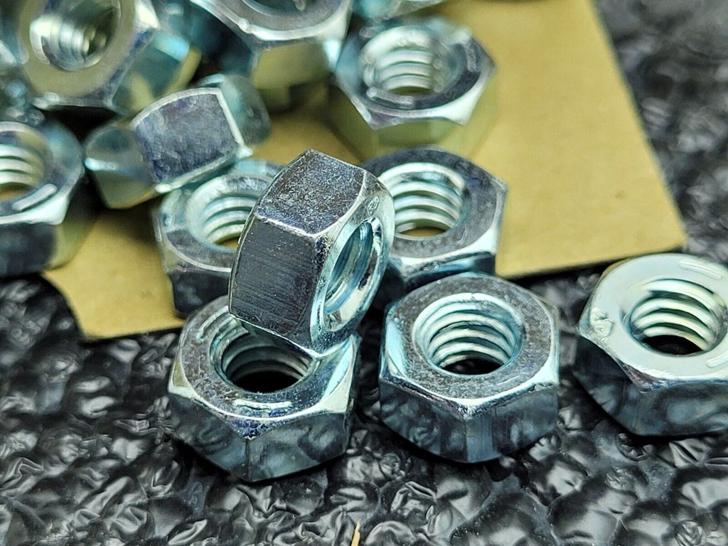 Lot of 200 Earnest Black Diamond 1/4-20 Grade 5 Hex Nuts Zinc Clear Plated