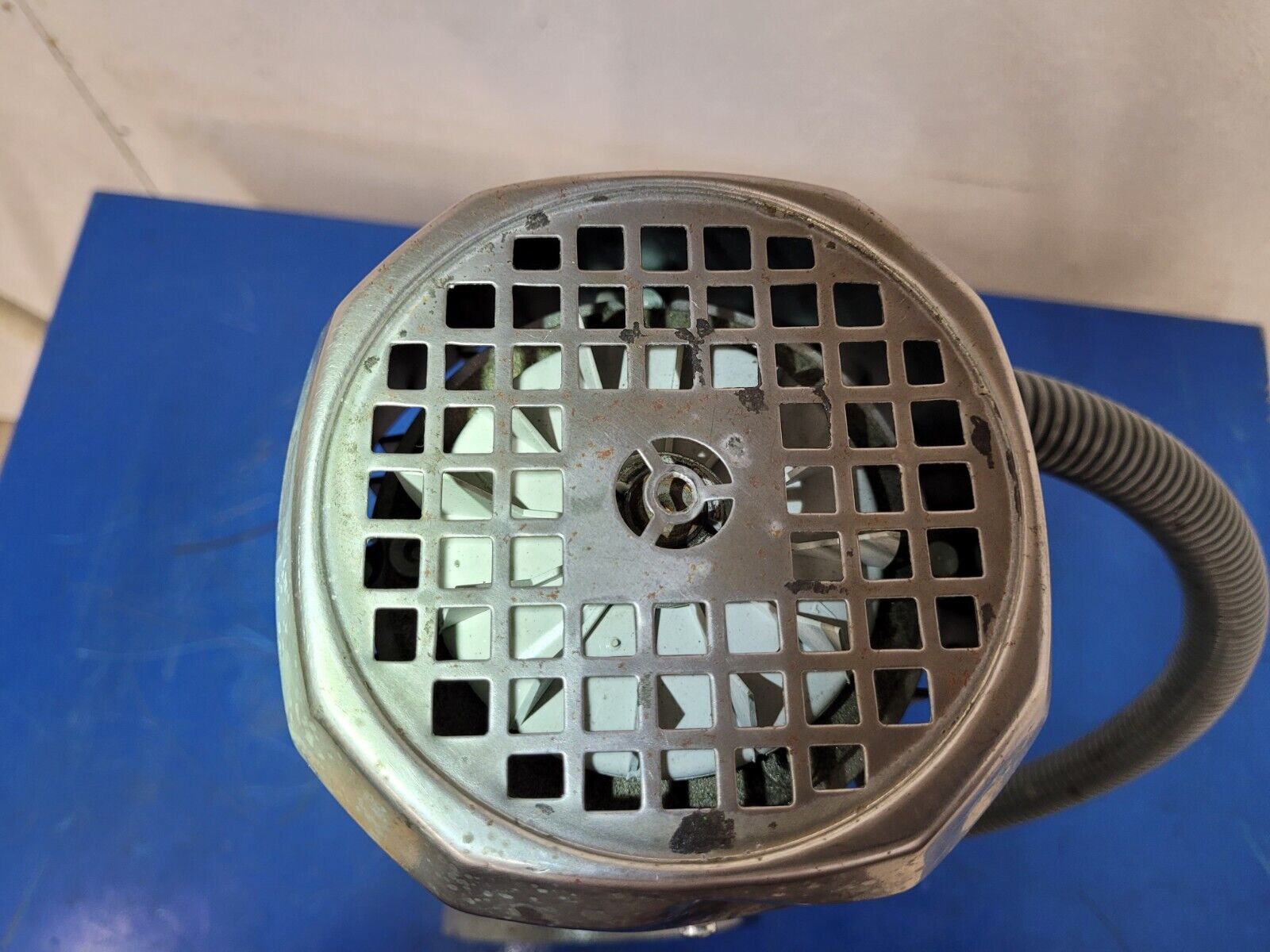 Bonfiglioli BN71A4 Gearmotor 3ph .25kw Right Angle 30mm Shaft Hole 80:1 Gearbox