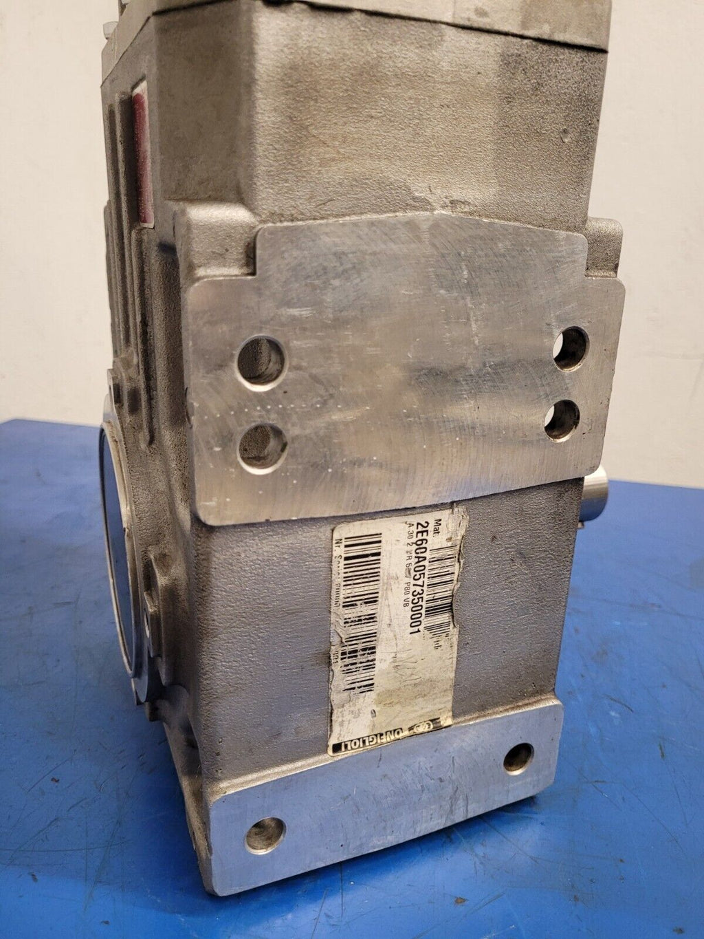 Lenze MCS-12H35-RS0B0-B19N-ST5S00N-R0SU Servo Motor Bonfiglioli A302 Gearhead