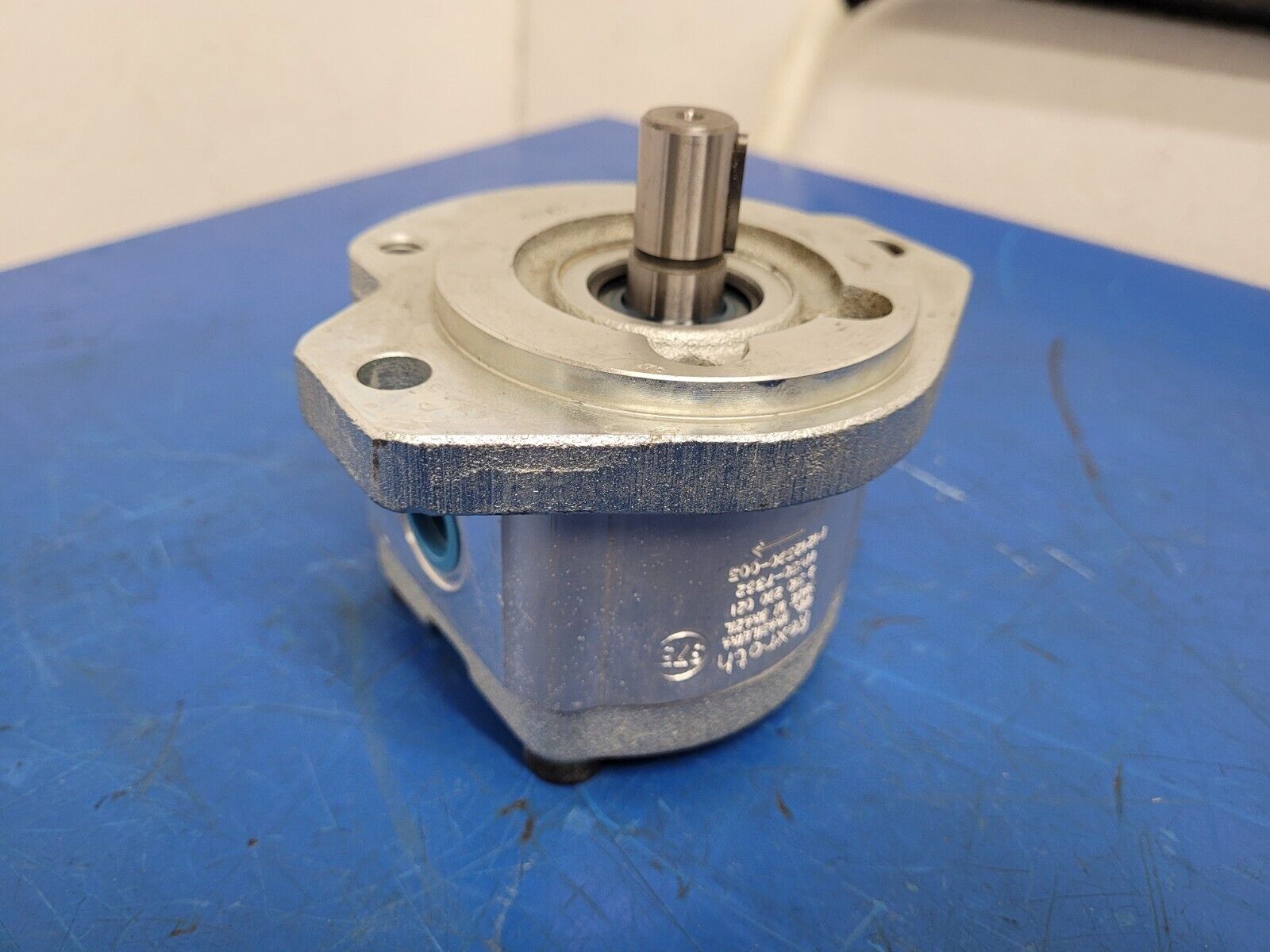 Bosch Rexroth 9 510 290 021 Hydraulic Gear Pump 11W50-7362 9-510-290-021 NEW