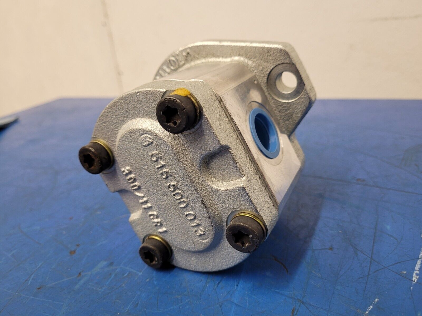 Bosch Rexroth 9 510 290 021 Hydraulic Gear Pump 11W50-7362 9-510-290-021 NEW