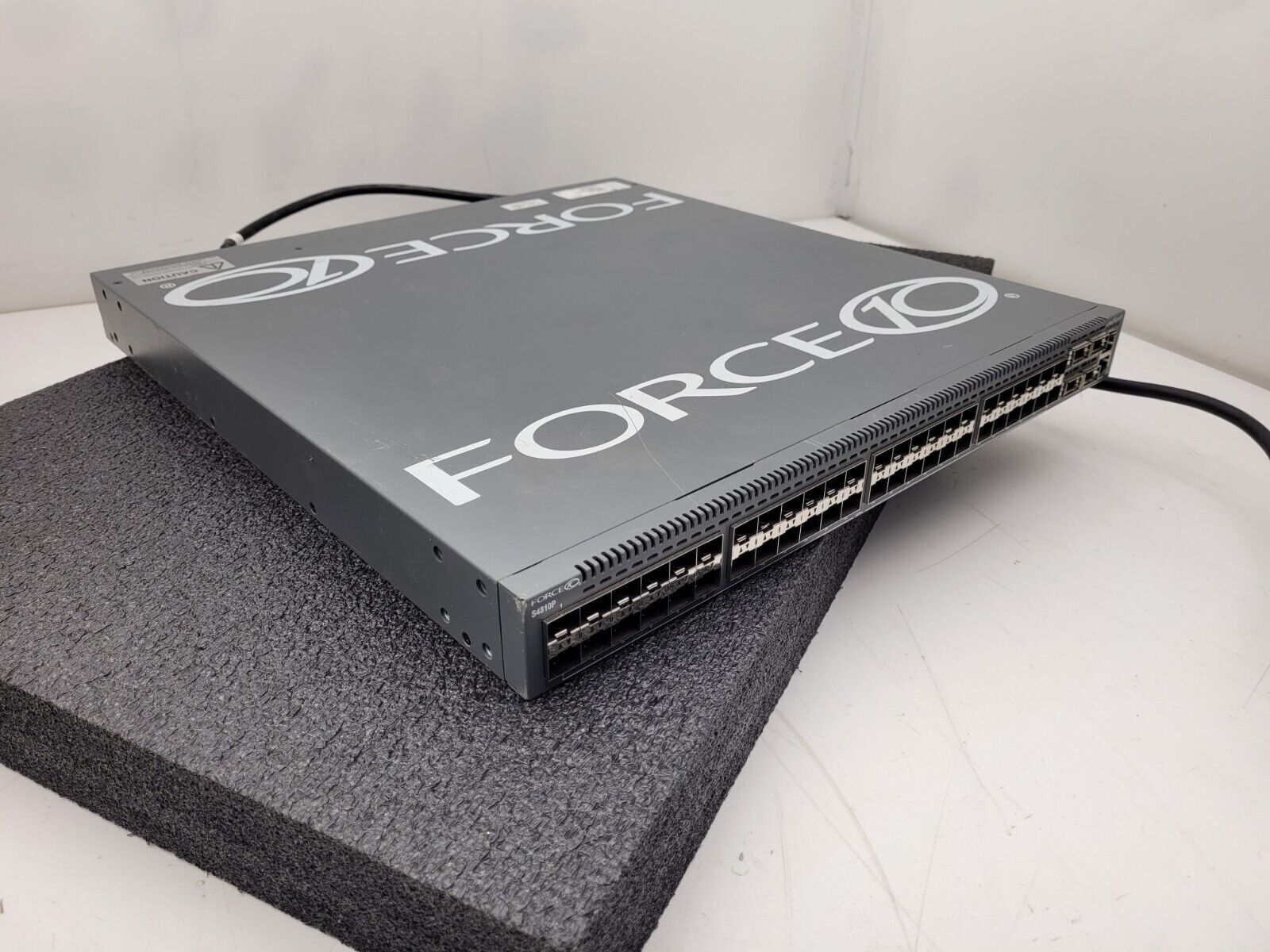 Dell Force 10 S4810P 48-Port SFP+ & 4-Port QSFP+ Network Switch