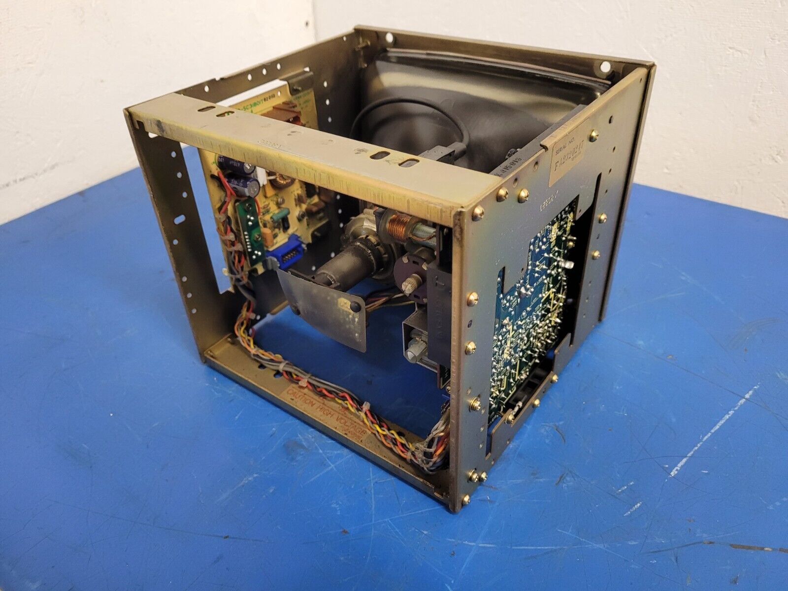 Matsushita CRT Monitor TR-9DK1 A61L-0001-0072 TBM81888 230BTB31 Unit B