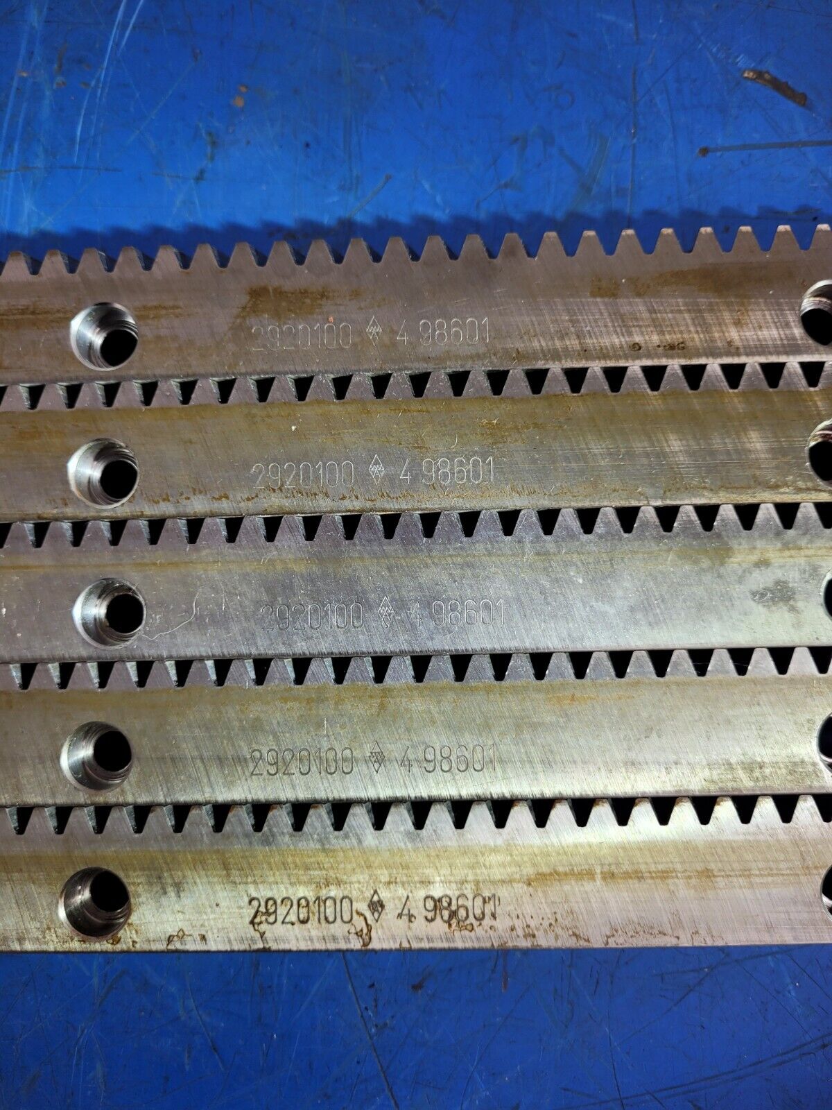 196" 2920100 Atlanta Module 2 Angled Gear Rack 1" wide 5 Sticks 27 Tooth Pinion