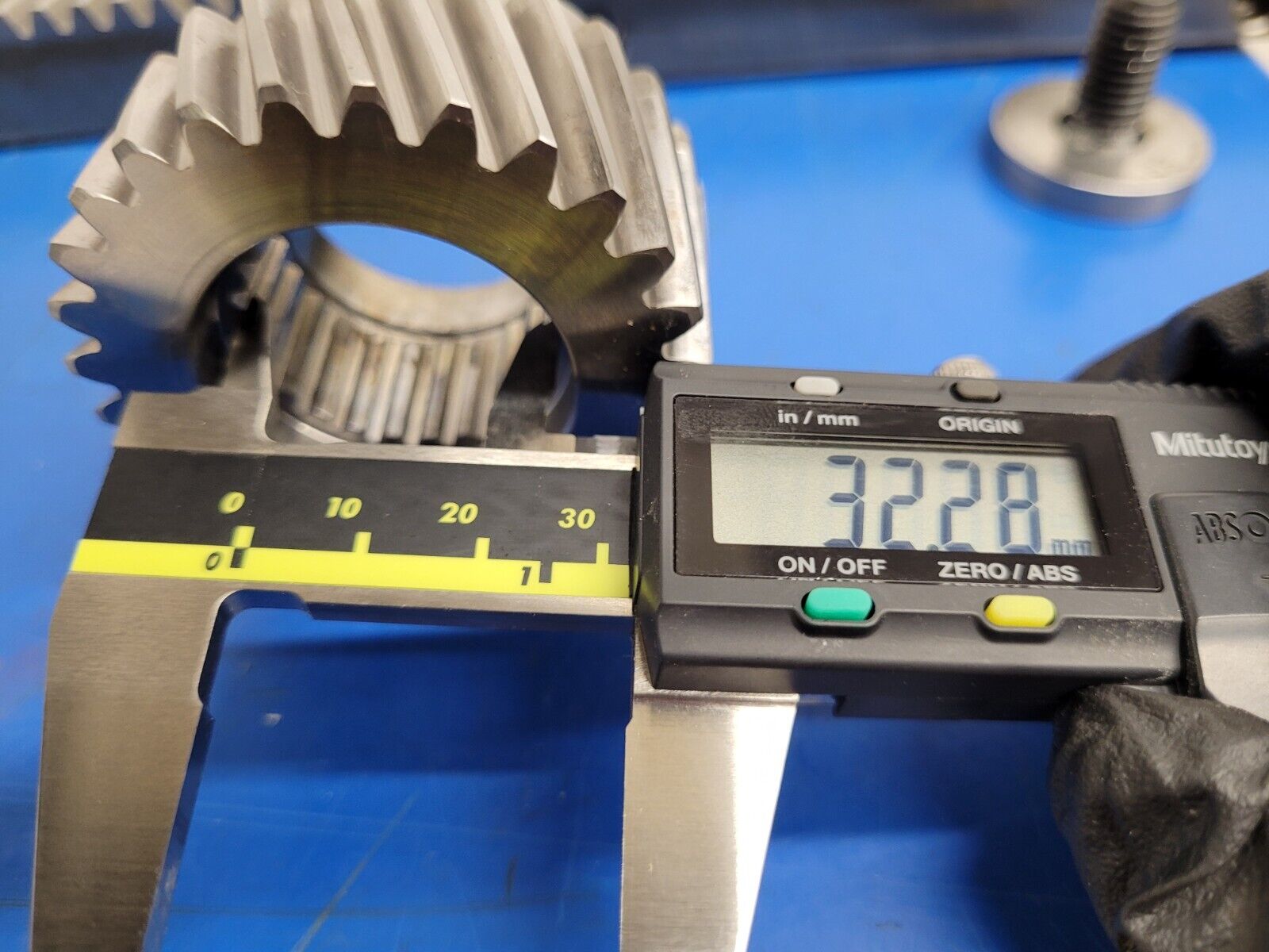 196" 2920100 Atlanta Module 2 Angled Gear Rack 1" wide 5 Sticks 27 Tooth Pinion