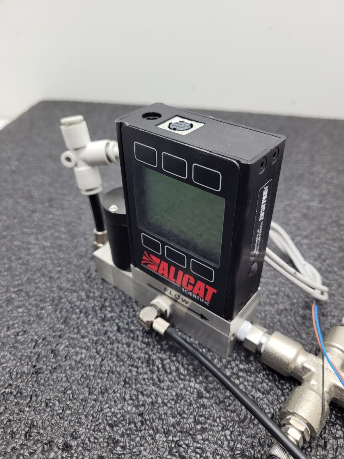 ALICAT Scientific PC3-2INH2OG-D-PCV10/5P RIN 5IN Mass Flow Meter Power On Test