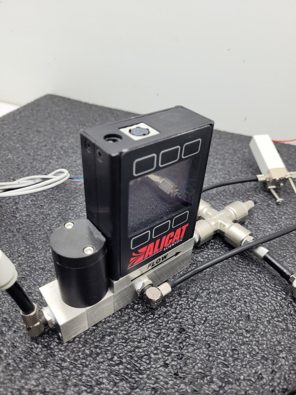 ALICAT Scientific PC3-2INH2OG-D-PCV10/5P RIN 5IN Mass Flow Meter Power On Test