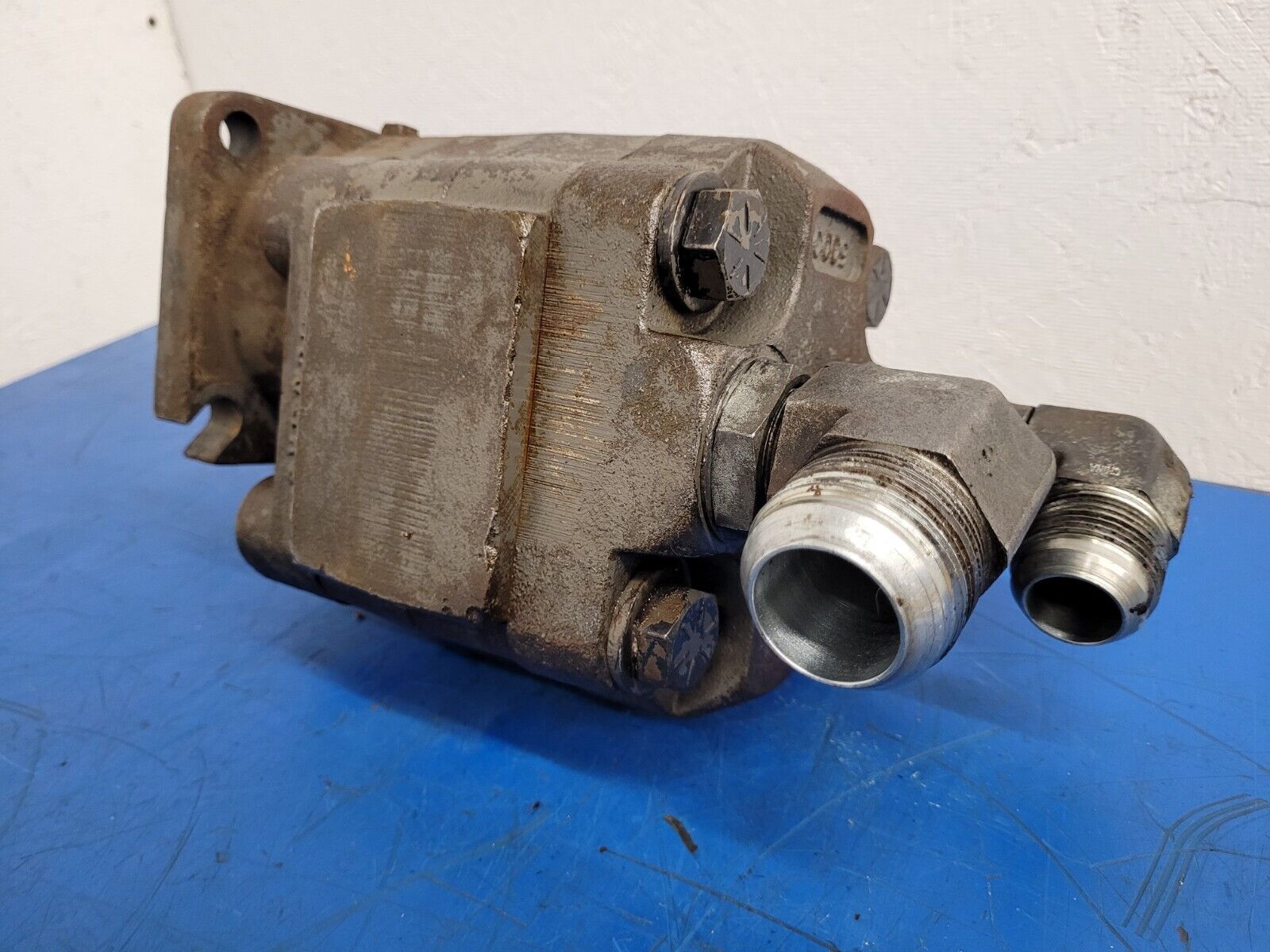 Vantage Power P600 6361 Hydraulic Pump Gear Motor  SKF22HH 14 Spline 1.25" Shaft