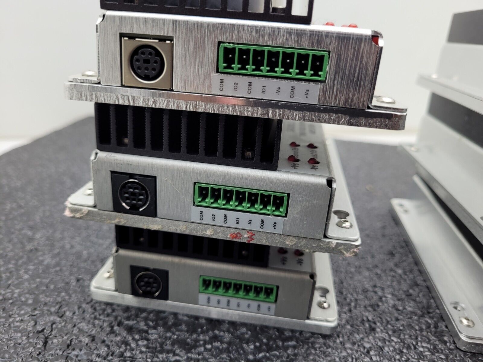 Lot of  6 MicroE Systems SA100H SA200LC Servo Amplifier 1-20kHz