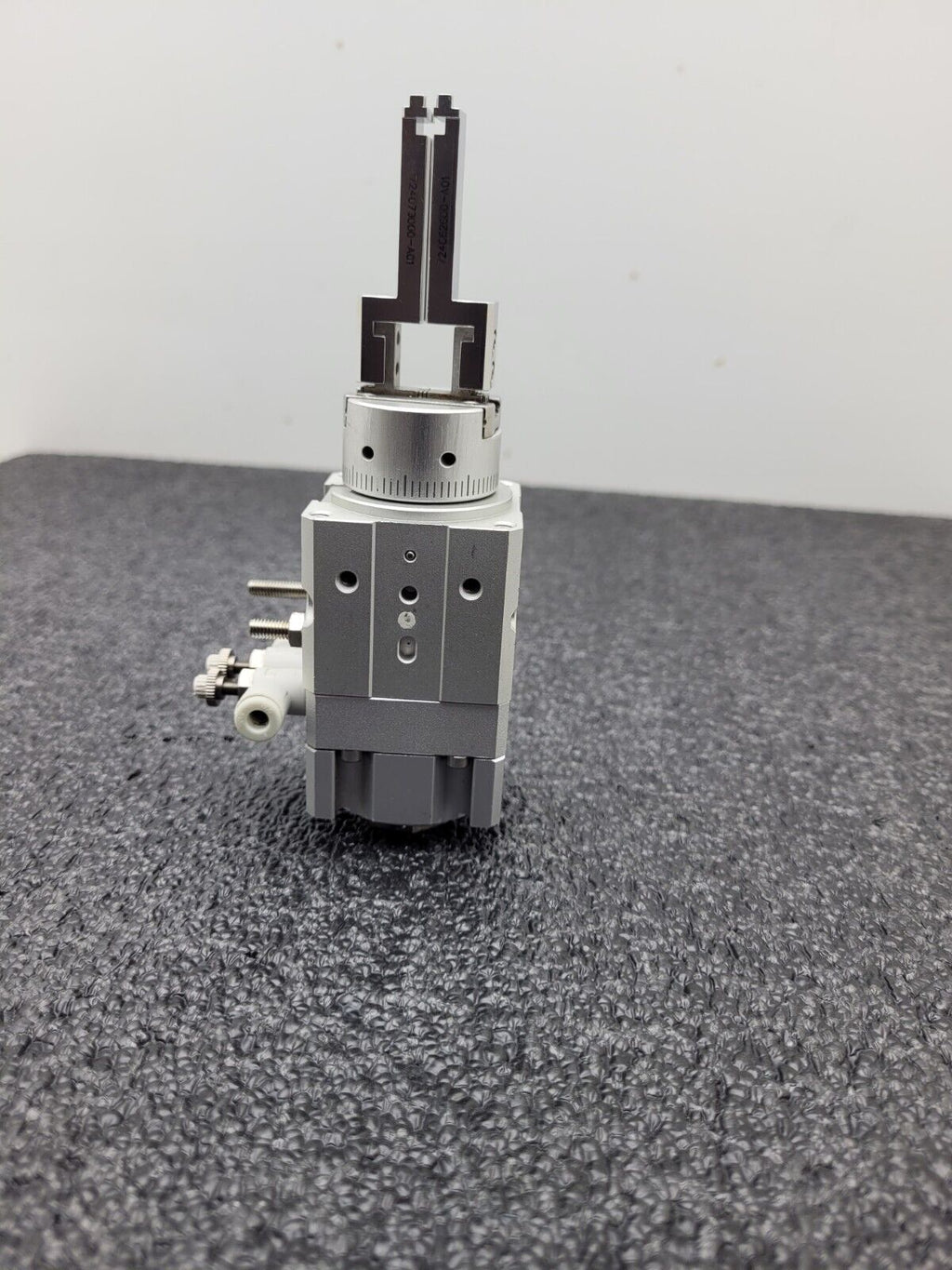 SMC MRHQ10D-90S-M9NVL-M9NL Parallel Rotary Gripper w/o auto-sw, MRHQ