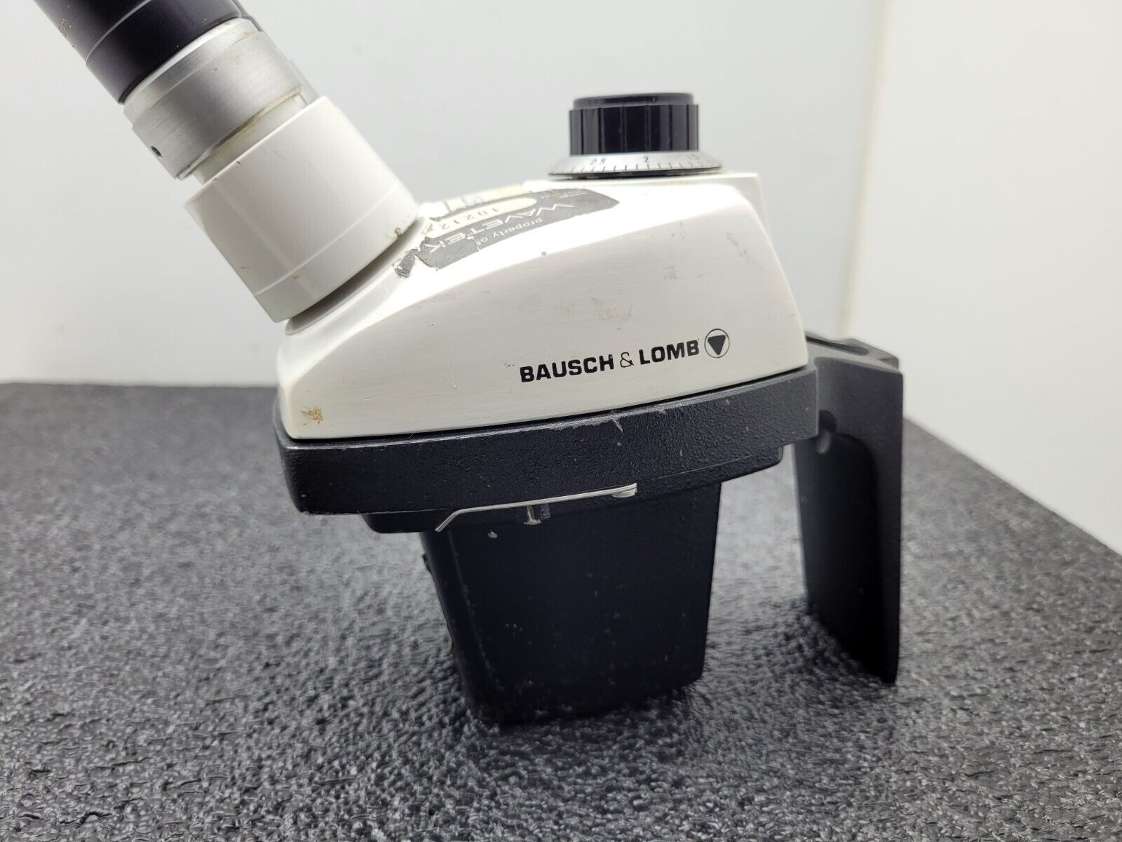 Bausch + Lomb Stereo Zoom 4  0.7 x- 3.0 x Microscope w/ 10X 31-15-71 Lens